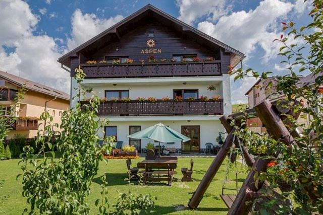 Aspen Lägenhet Nová Lesná Exteriör bild